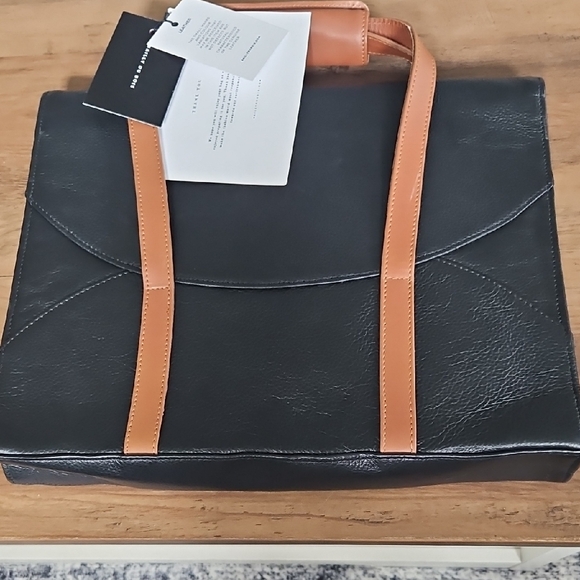 bailly du bois Other - Executive Black and Tan Leather Briefcase
